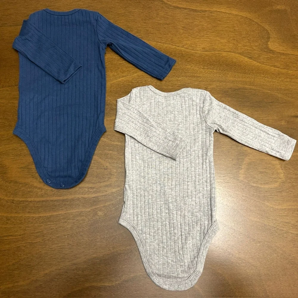 2ct Long Sleeve Baby Bodysuits‎ 3-6 Months. Carters (0243)